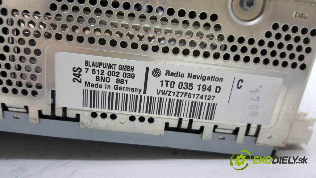 VOLKSWAGEN PASSAT B6  variant 2005 103 KW   1968,00 RADIO 1T0035194D (Audio zariadenia)