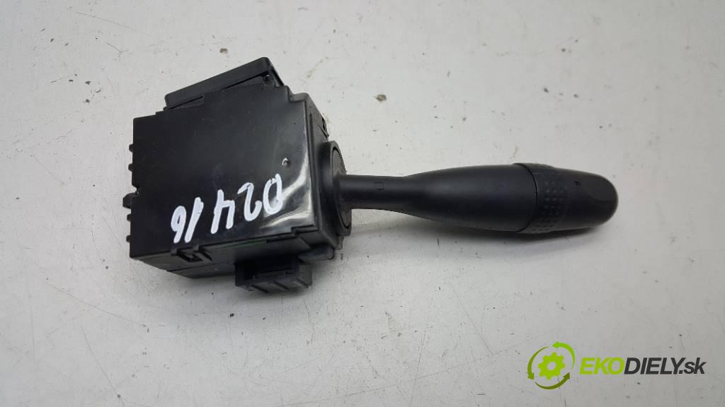 SUZUKI SX4  2008 79 kW SEDAN 1568 Prepínač stieračov  (Prepínače, spínače, tlačidlá a ovládače kúrenia)