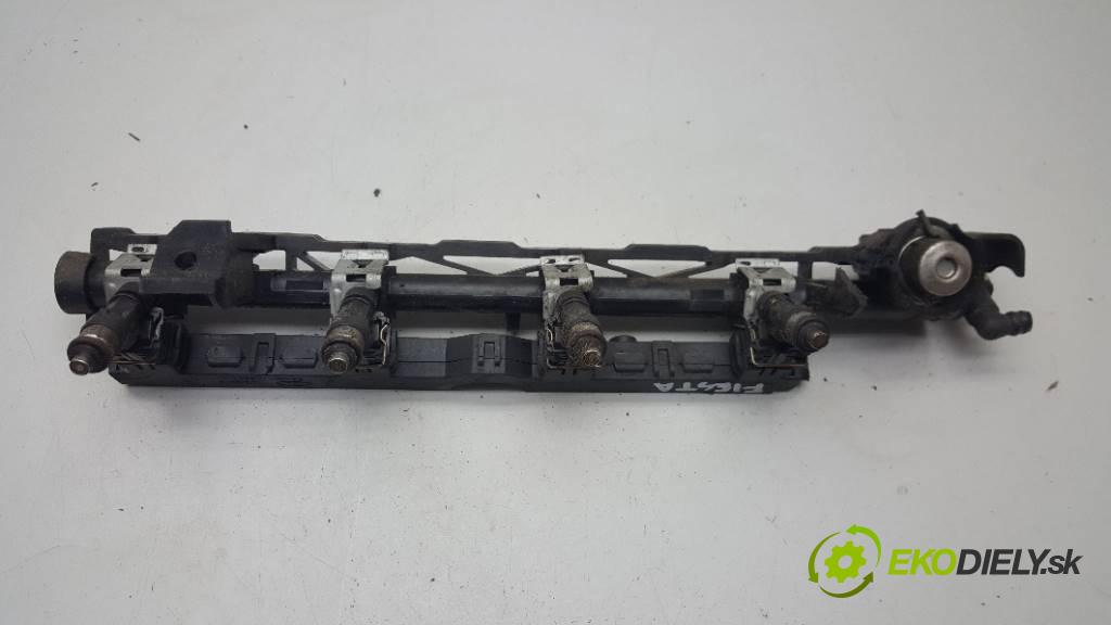 FORD FIESTA MK7 2009 60KW MK7 1242 Lišta vstrekovacia 98AG-14A390-LB (Vstrekovacie lišty)