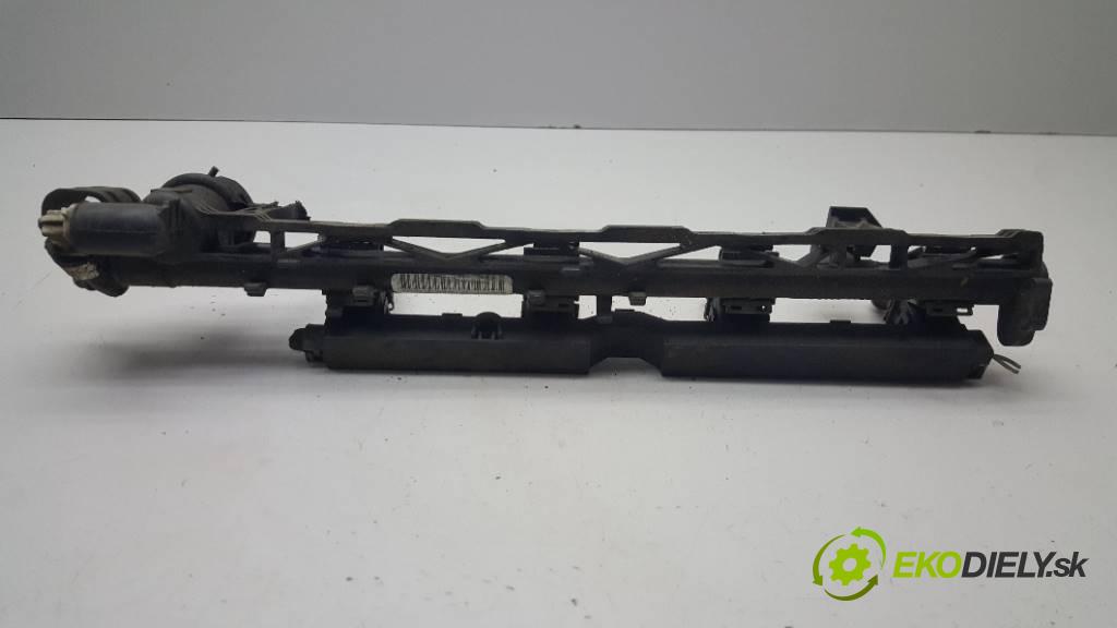 FORD FIESTA MK7 2009 60KW MK7 1242 Lišta vstrekovacia 98AG-14A390-LB (Vstrekovacie lišty)