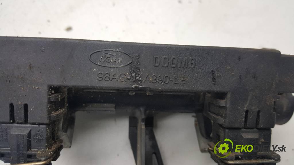 FORD FIESTA MK7 2009 60KW MK7 1242 Lišta vstrekovacia 98AG-14A390-LB (Vstrekovacie lišty)