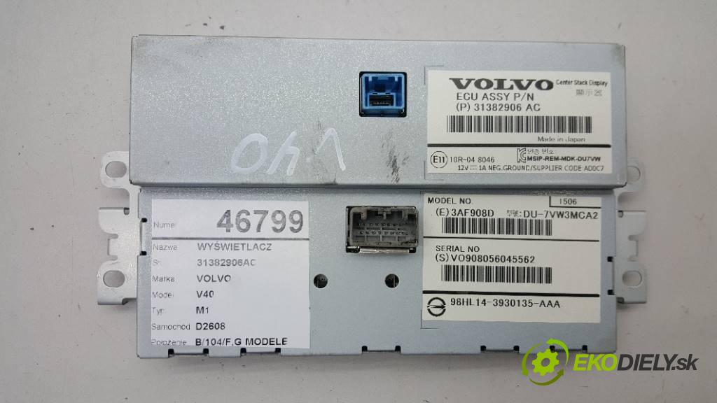 VOLVO V40 II 2015 88 kW M1 1969 Dislpej 31382906AC   (Prístrojové dosky, displeje)