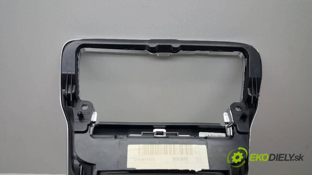 VOLVO V40 II 2015 88 kW II 1969 Panel ovládania kúrenia  (Prepínače, spínače, tlačidlá a ovládače kúrenia)