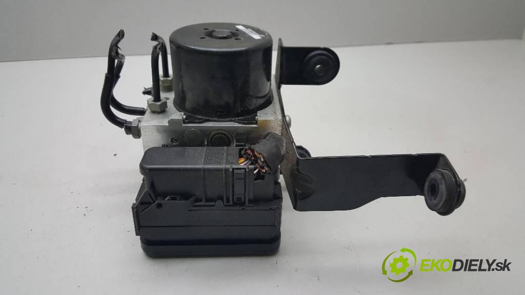 VOLVO V40 II 2015 88 kW II 1969 Pumpa ABS 31423315    (Pumpy ABS)