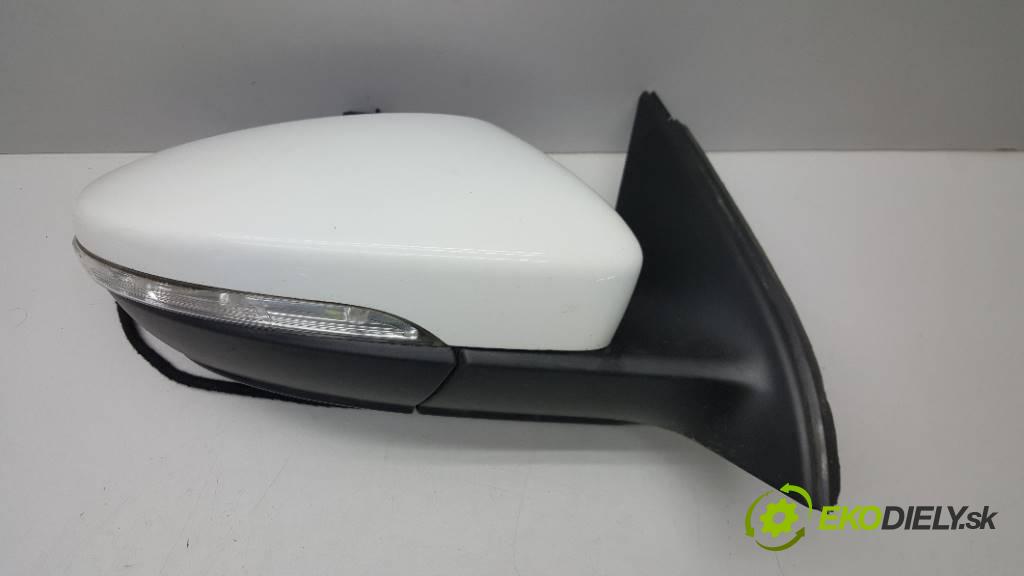 VOLKSWAGEN PASSAT B7 2013  B7 1968 Spätné zrkadlo pravé 3C0857934A    9 PIN   (Ostatné)