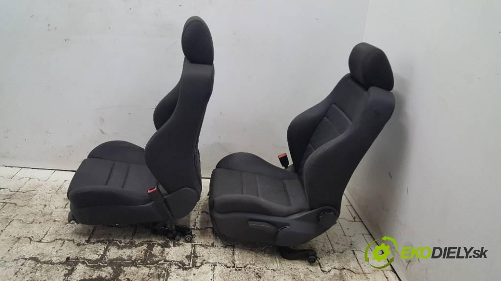 AUDI A3 8L 2002 96KW 8L 1896 sedadla sedačky -