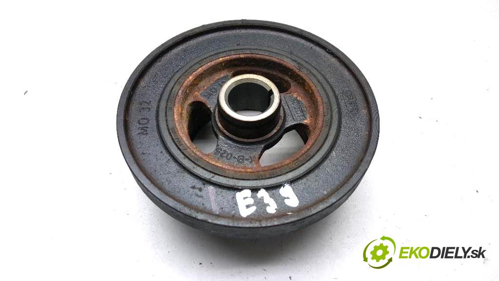 BMW 5 E39       kolo kolová hřídele 