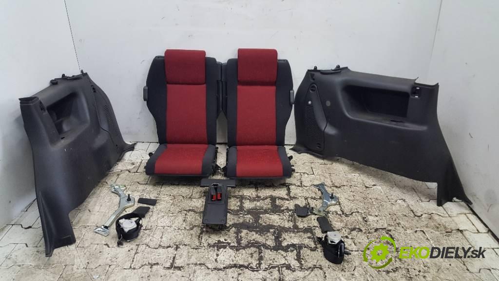 OPEL ZAFIRA   2002 74KW   1995 sedadlo zadní část III RZĄD (Sedačky, sedadla)