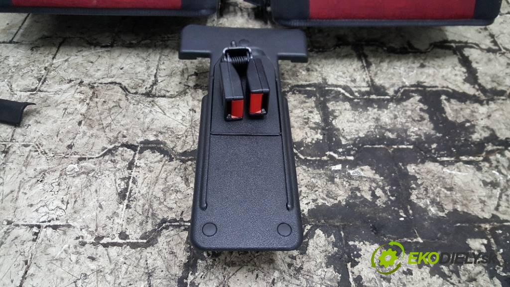 OPEL ZAFIRA   2002 74KW   1995 sedadlo zadní část III RZĄD (Sedačky, sedadla)