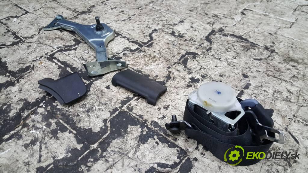 OPEL ZAFIRA   2002 74KW   1995 sedadlo zadní část III RZĄD (Sedačky, sedadla)