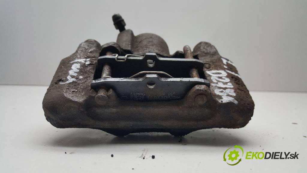 TOYOTA YARIS VERSO   2000 63KW   1299 Brzdič strmeň zad ľavy  (Ostatné)