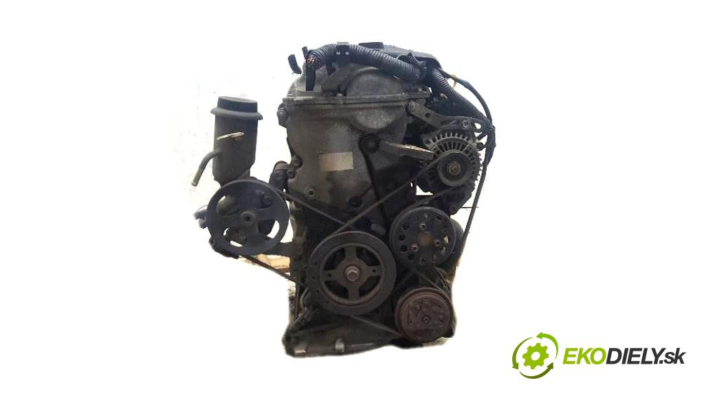 TOYOTA YARIS VERSO   2000 63KW   1299 motor  (Motory (kompletní))