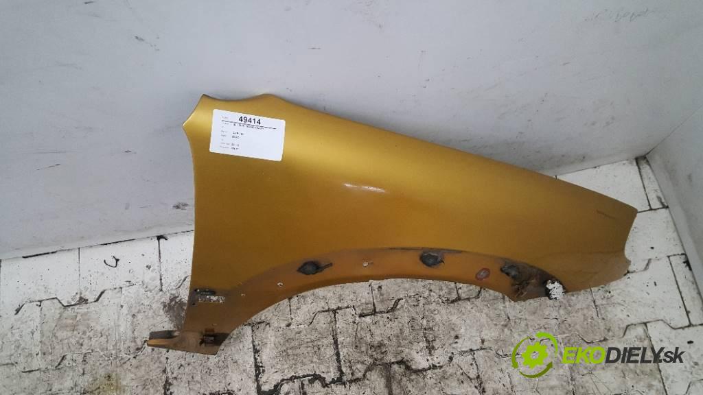 CITROEN SAXO   1999 55KW   1360 blatník přední část pravý
