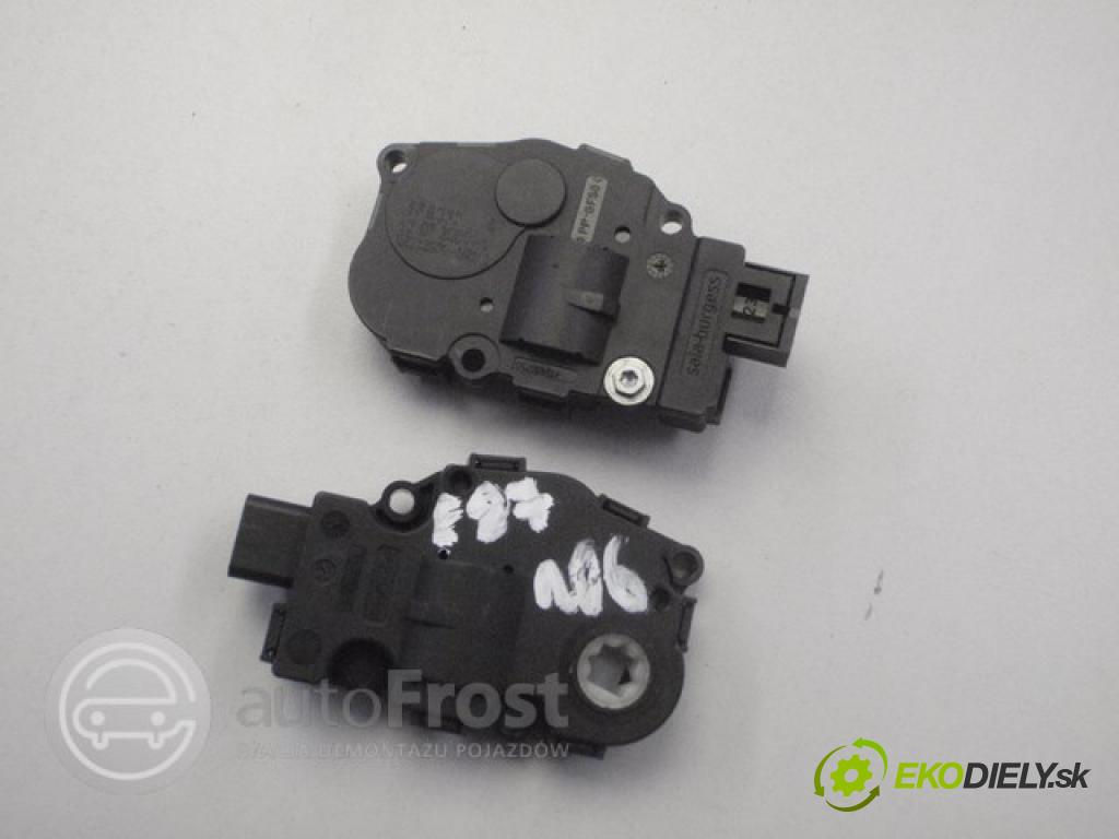 BMW SERIA 1    BRAK  Motorček kúrenia BMW E87 E90 E91