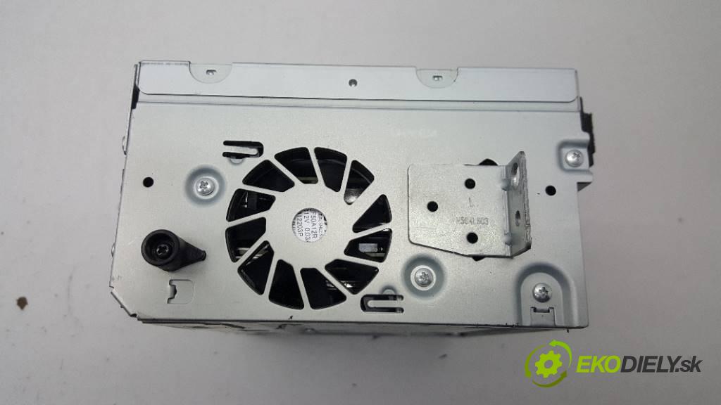 VOLVO XC 70   2015 158KW   2400 RADIO 3444011AA (Audio zariadenia)