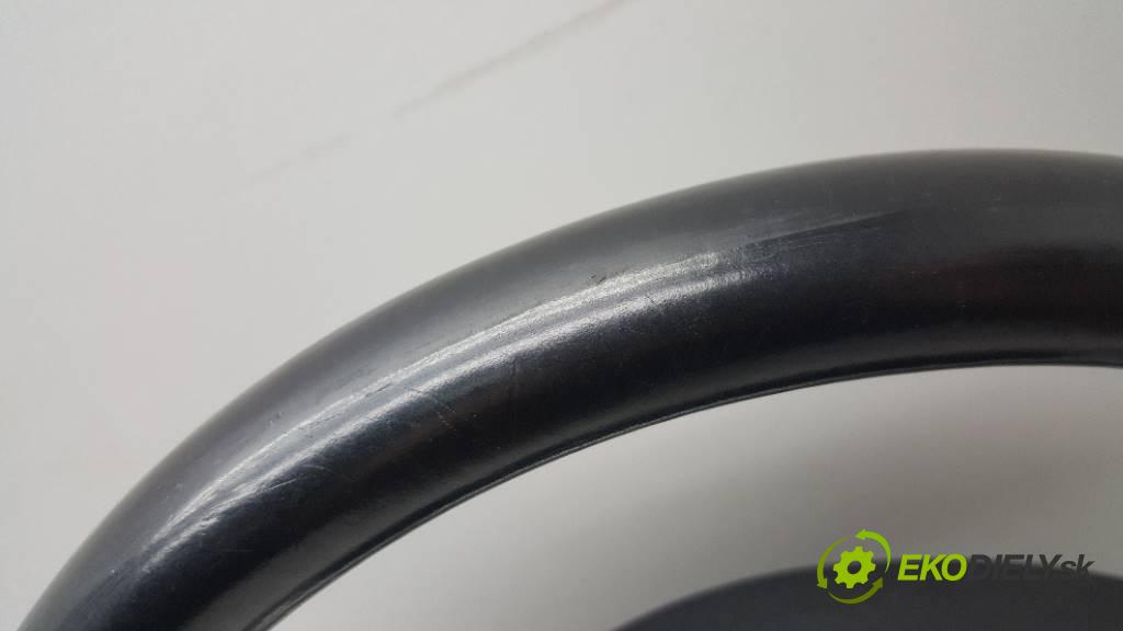 VOLVO XC 70   2015 158KW   2400 Volant 34110217B (Volanty)