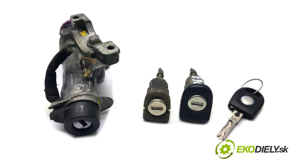VOLKSWAGEN GOLF IV 1.9 TDI KOMBI 1999 110 kW 1.9 TDI KOMBI 1896,00 spínačka 4B0905851C (Spínací skříňky a klíče)
