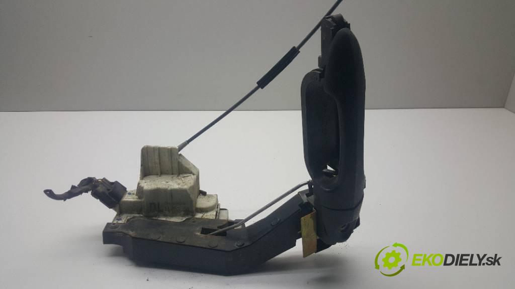 FORD FOCUS       zámok přední část levý XS41-A21813-DE