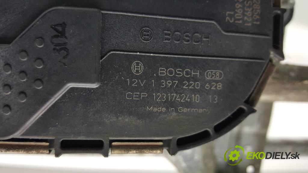 VOLVO V 60    2013 163 kW    1984 Mechanizmus stieračov predný 30753493    (Motorčeky stieračov predné)