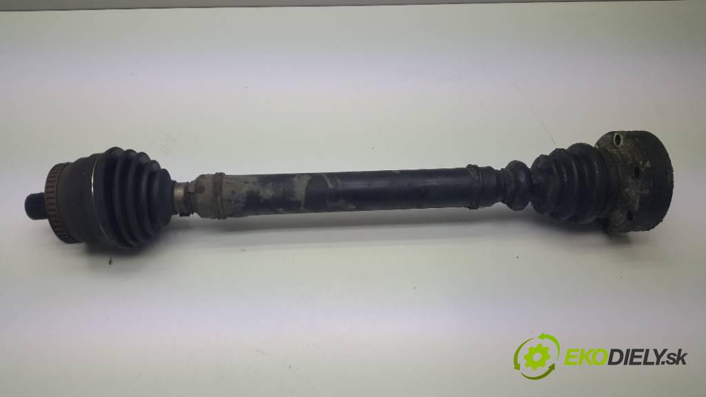 AUDI A6 C5 1997 110KW C5 1781 Poloos ľavá strana 4B0407271AA   (Poloosy)