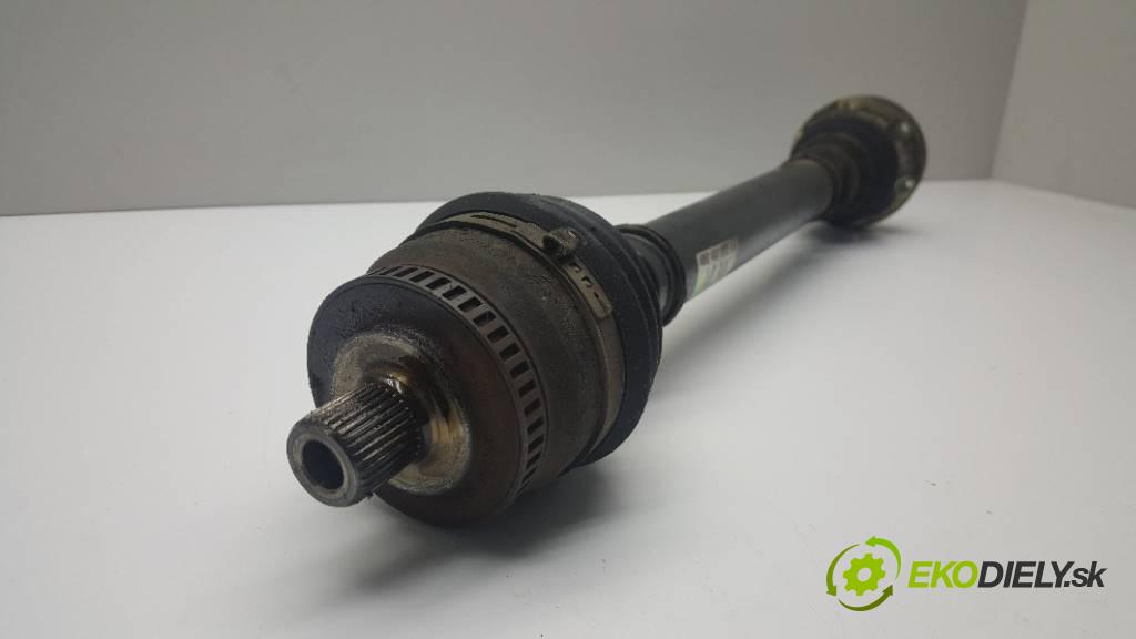 AUDI A6 C5 1997 110KW C5 1781 Poloos pravá 4B0407272AA (Poloosy)