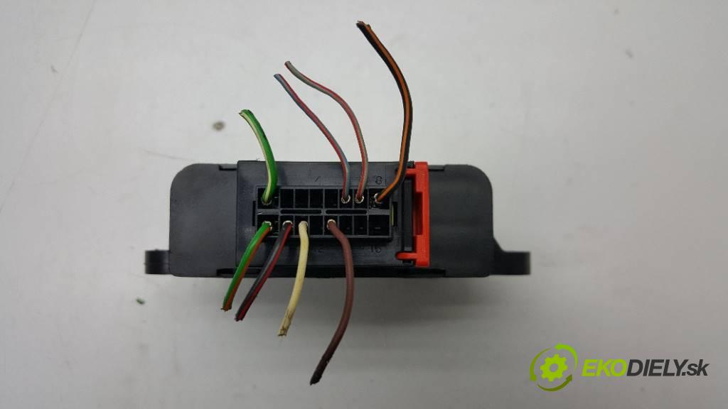 VOLVO V50   2006 80KW   1560 Modul 1 EAS320.01