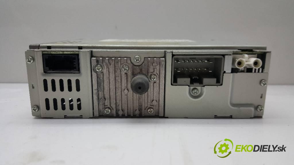 VOLVO V50   2006 80KW    1560 RADIO (S)VO5530 65187078 (Audio zariadenia)