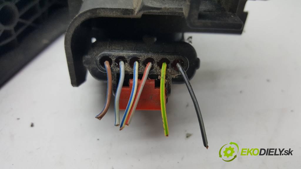 VOLKSWAGEN TOURAN I 2008 105 kW I 1896 Potenciometer plynového pedálu 1T1723503H 6PV008689-01 (Pedále)