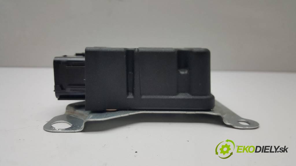 FORD FOCUS  MK3 2013 115 kW  MK3 1997 senzor airbag CM5T14B321CA USZKODZONY  (Snímače)