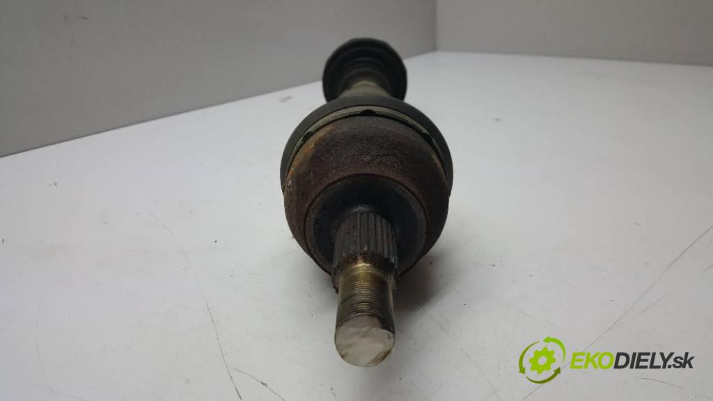 FORD FOCUS  MK3 2013 115 kW  MK3 1997 Poloos ľavá strana  (Poloosy)