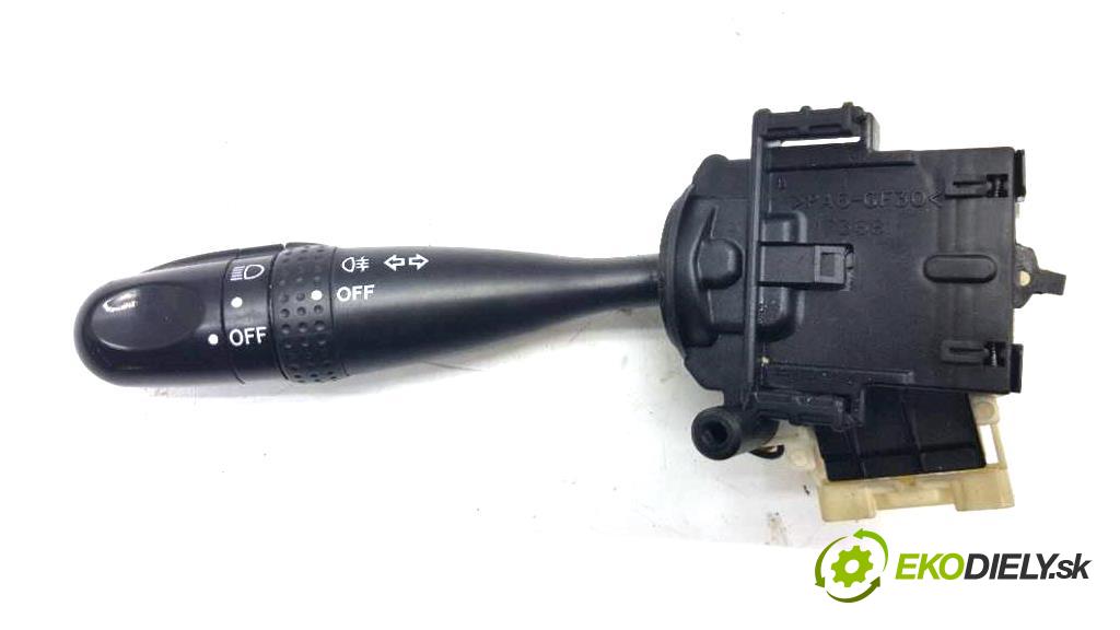 TOYOTA YARIS I 2004 75 kW I 1364 Prepínač svetiel 173681 (Prepínače, spínače, tlačidlá a ovládače kúrenia)