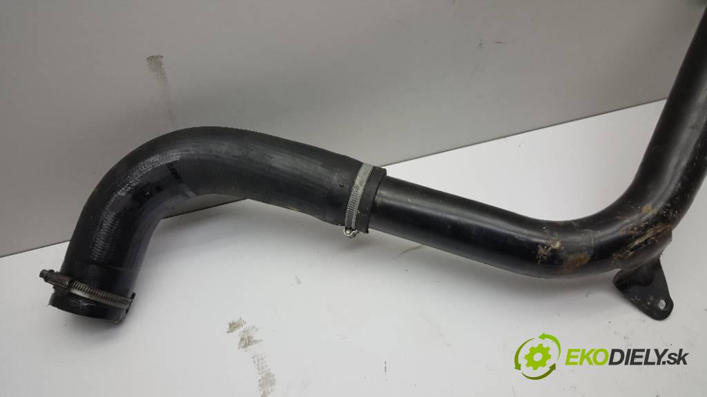 FORD FOCUS  MK3 2013 115 kW  MK3 1997 Rúra hadice turba AV61-6C646-AC (Hadice intercoolera)