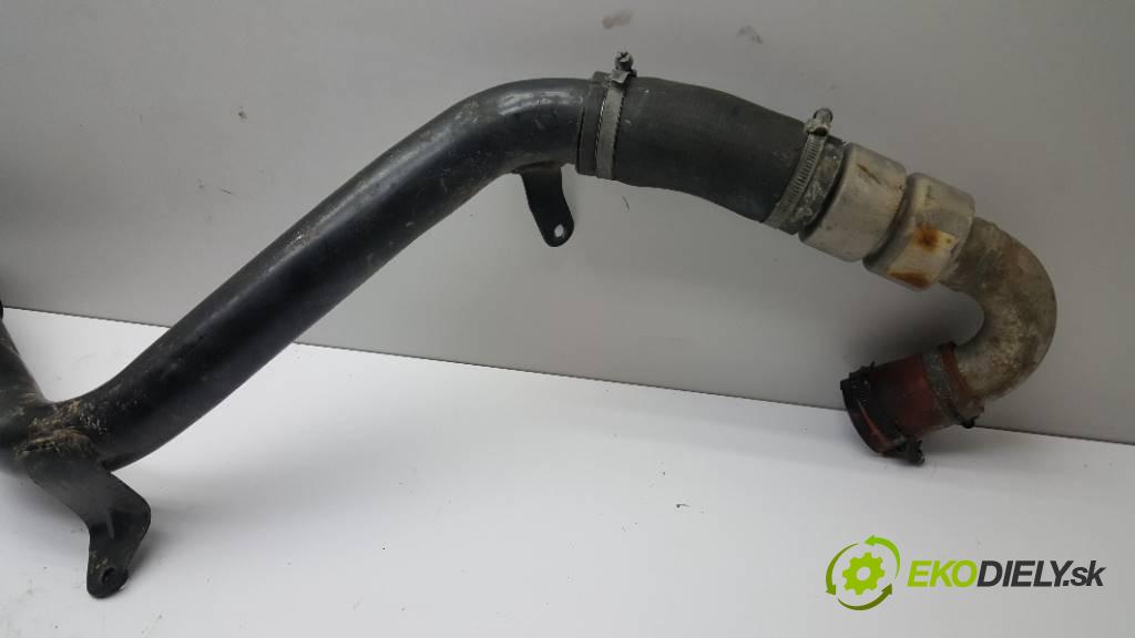 FORD FOCUS  MK3 2013 115 kW  MK3 1997 Rúra hadice turba AV61-6C646-AC (Hadice intercoolera)