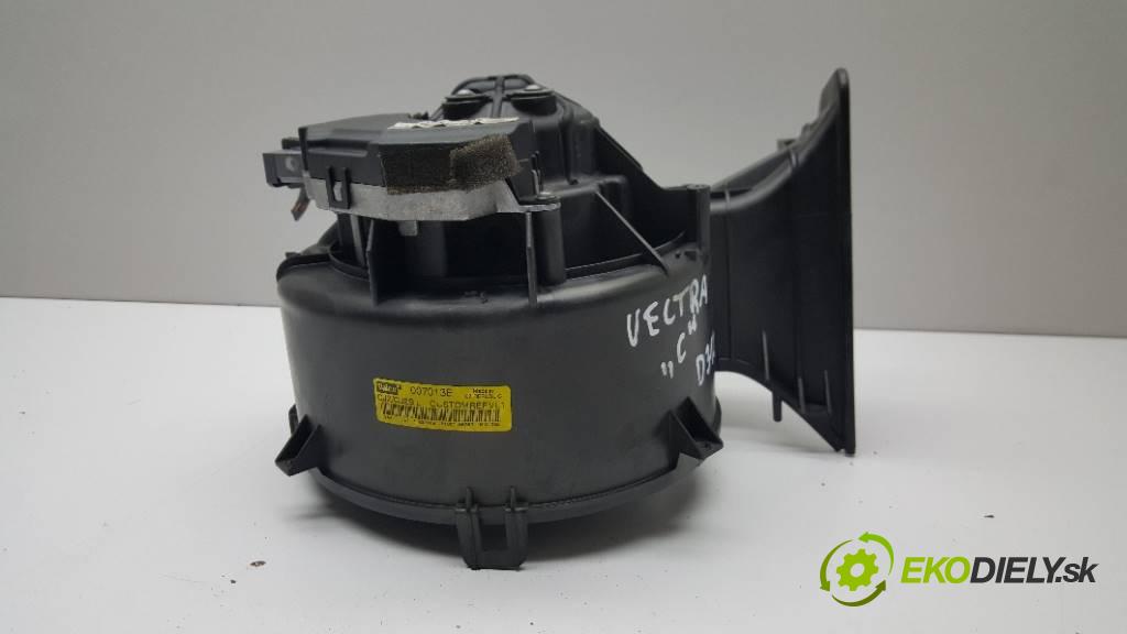 OPEL VECTRA C   2002 125 kW    2172 Ventilátor ventilátor kúrenia 007013E 021828902 (Ventilátory kúrenia)