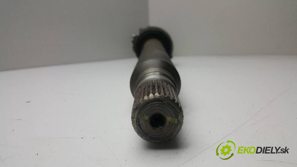 VOLVO XC 60 LIFT 2013 181 kW LIFT 1969 Poloos pravá P31325111 (Poloosy)