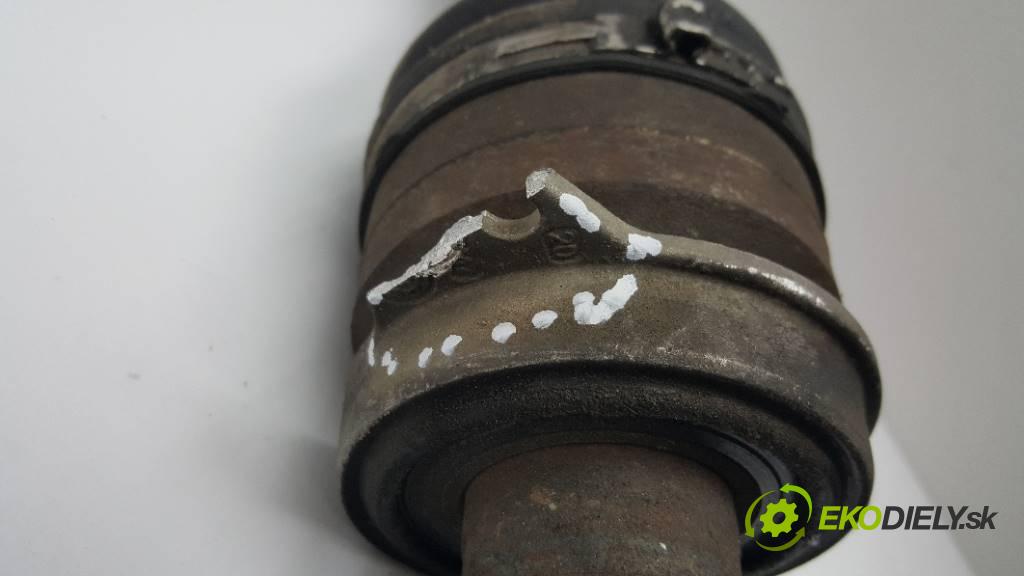 VOLVO XC 60 LIFT 2013 181 kW LIFT 1969 Poloos pravá P31325111 (Poloosy)