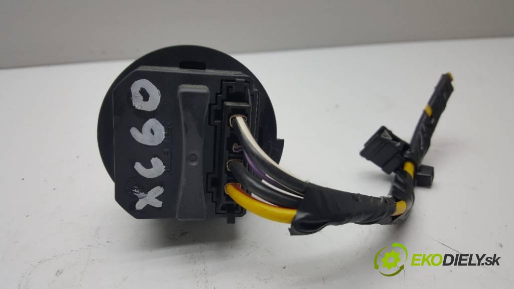 VOLVO XC 60 LIFT 2013 181 kW LIFT 1969 reostat rezistor F7253002