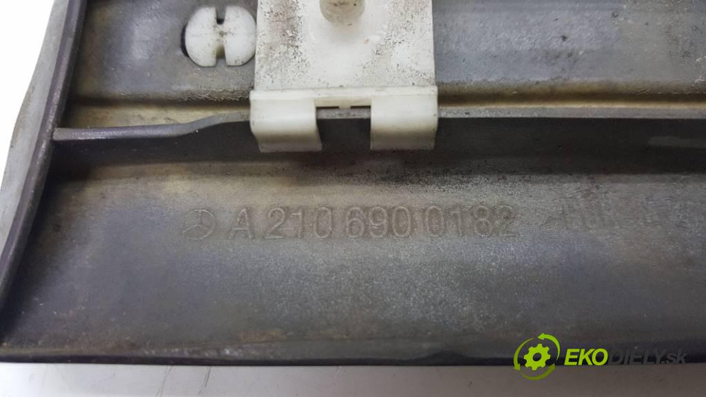 MERCEDES-BENZ 210 E 270 CDI 210 2001 125 kW E 270 CDI 210 2685 lišta blatníka přední část levá strana A2106900182