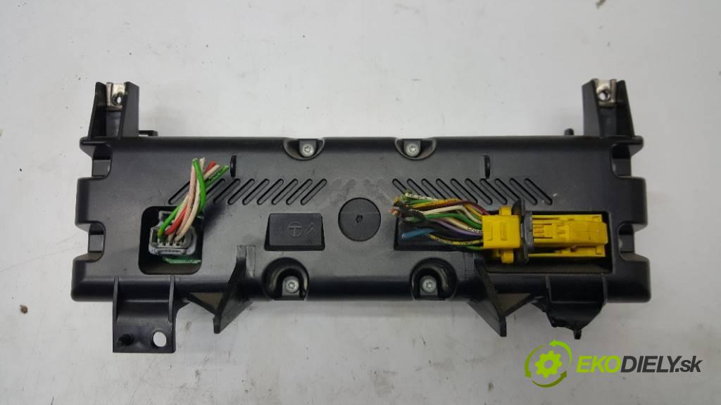 PEUGEOT 406  2001 109 kW X 1997 Panel ovládania kúrenia 96303375ZL/658636N (Prepínače, spínače, tlačidlá a ovládače kúrenia)