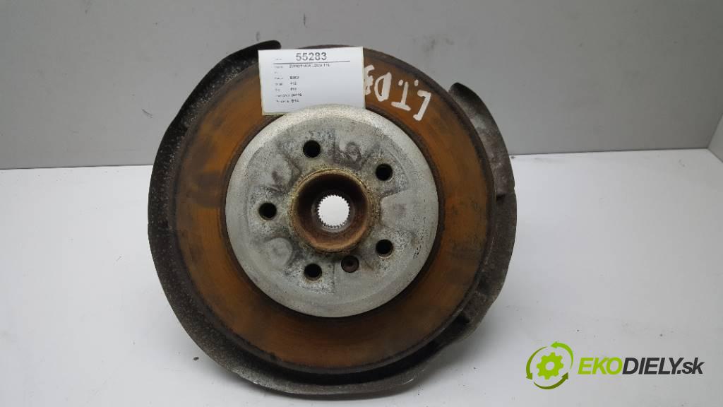 BMW F10 F11 2013 163 kW F11 1995 náboj ľavá strana zad