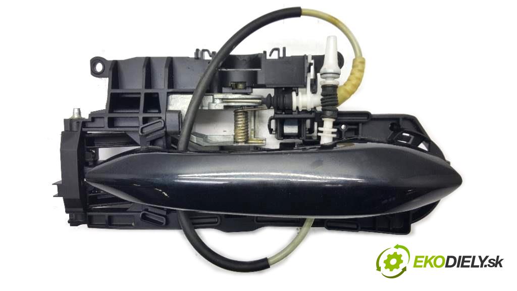 BMW F10 F11 2013 163 kW F11 1995 Kľučka vonkajšia zad pravá x471755009