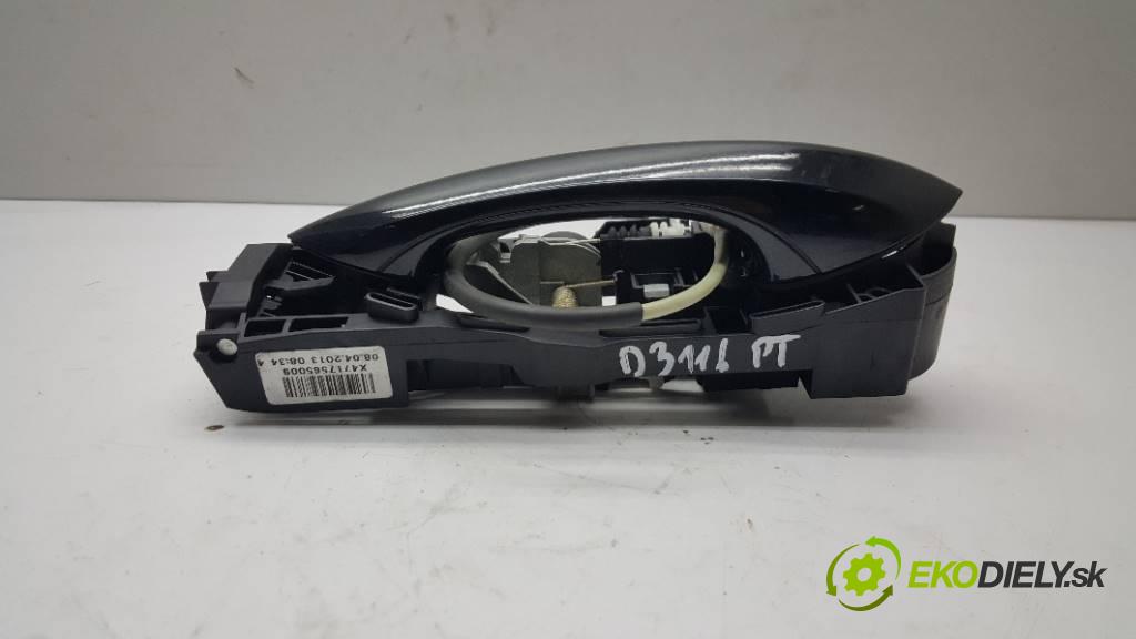 BMW F10 F11 2013 163 kW F11 1995 Kľučka vonkajšia zad pravá x471755009