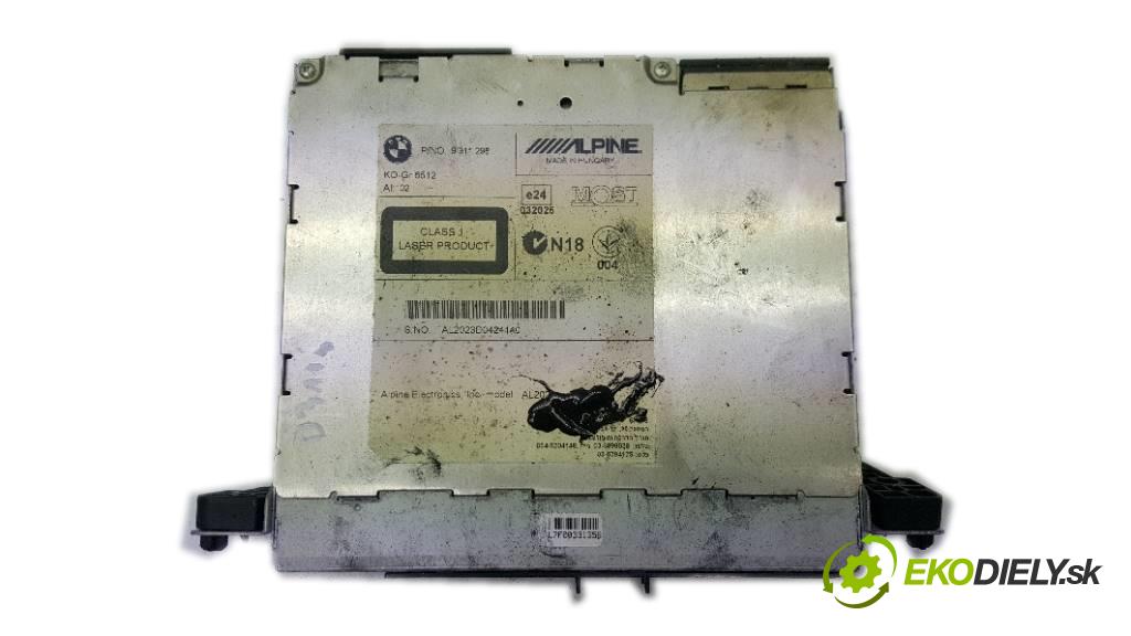BMW F10 F11 2013 163 kW F11 1995 RADIO 9311298 (Audio zariadenia)