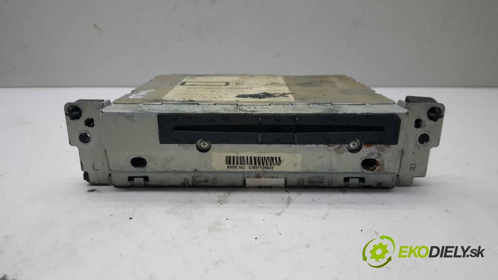 BMW F10 F11 2013 163 kW F11 1995 RADIO 9311298 (Audio zariadenia)