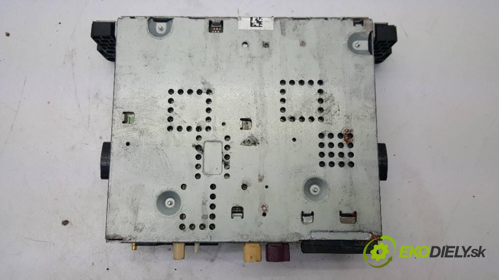 BMW F10 F11 2013 163 kW F11 1995 RADIO 9311298 (Audio zariadenia)