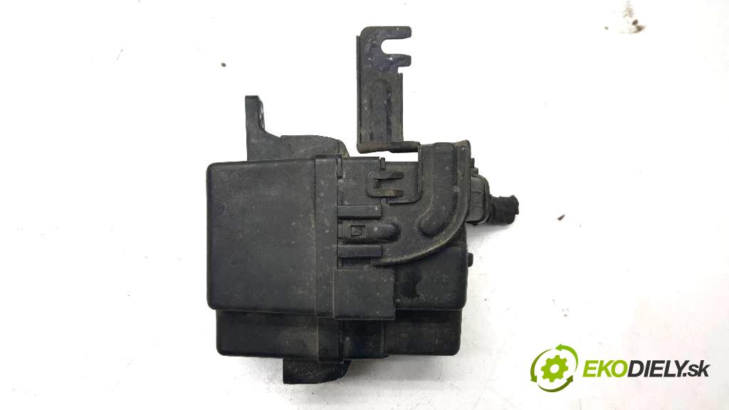 HYUNDAI  I20 X 2014 75 kW X 1120 Skrinka poistková 91940-1J500 (Poistkové skrinky)