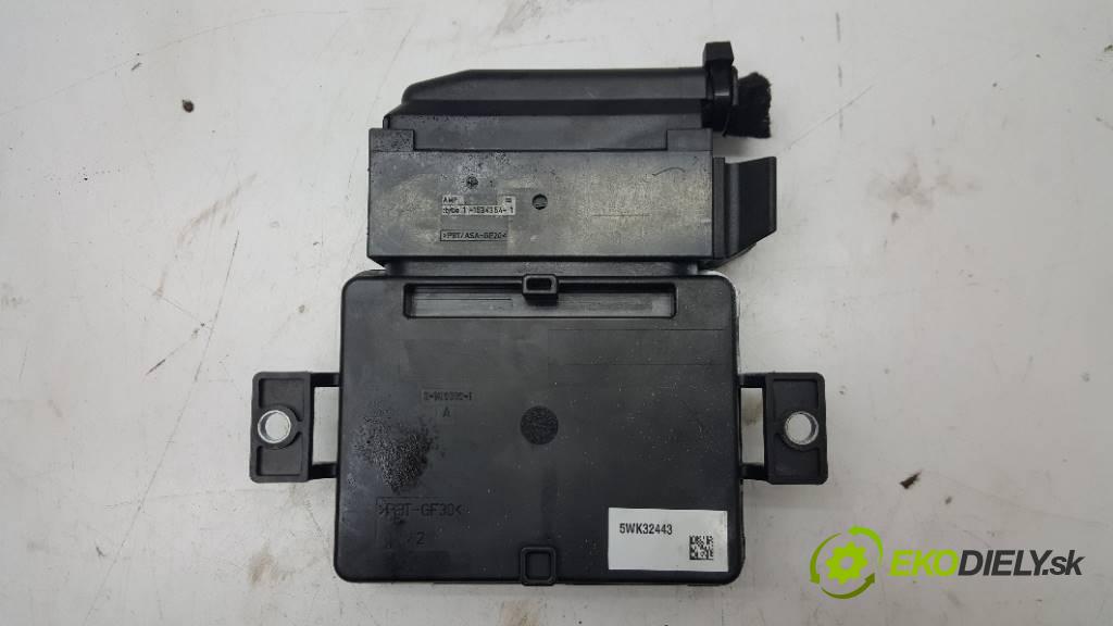 AUDI A6 C6 2006 224 kW C6 2967 Modul 2 4F0907801