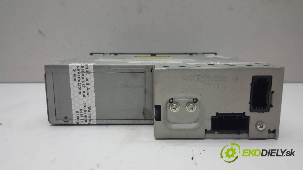 AUDI A6 C6 2006 224 kW C6 2967 Menič CD 4E0035111A (CD meniče)