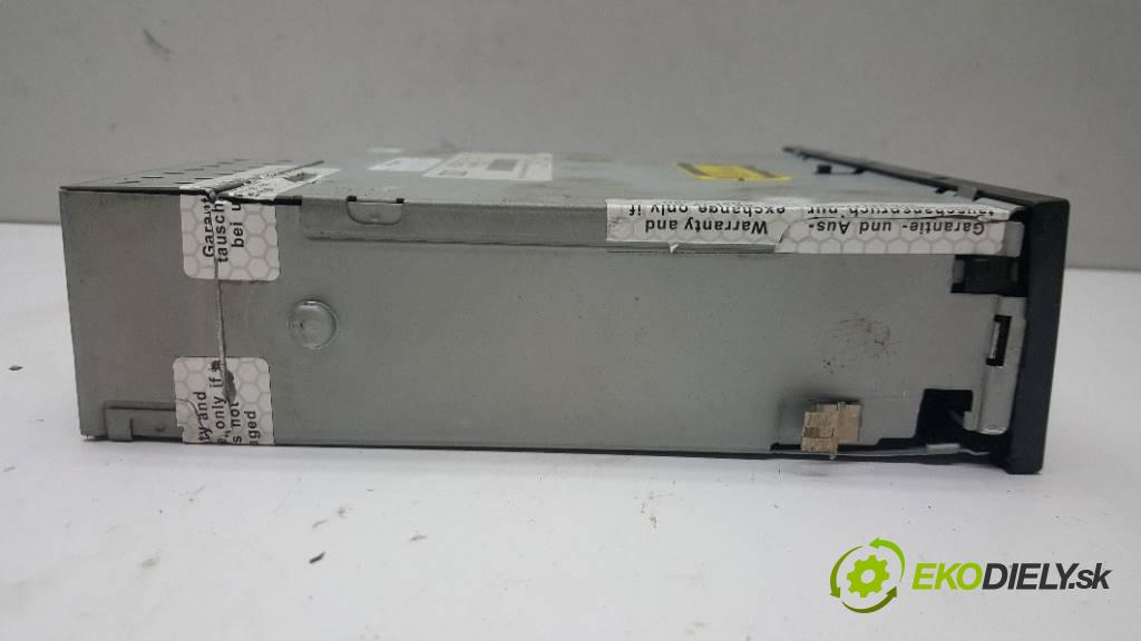 AUDI A6 C6 2006 224 kW C6 2967 Menič CD 4E0035111A (CD meniče)