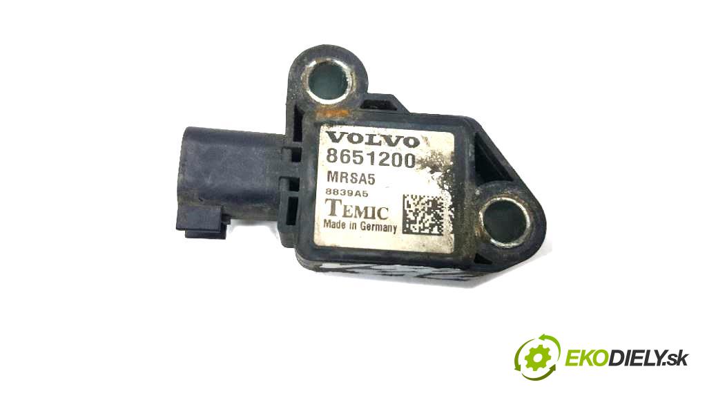 VOLVO V 50   2006 136 kW     1997 snímač nárazu 2 8651200